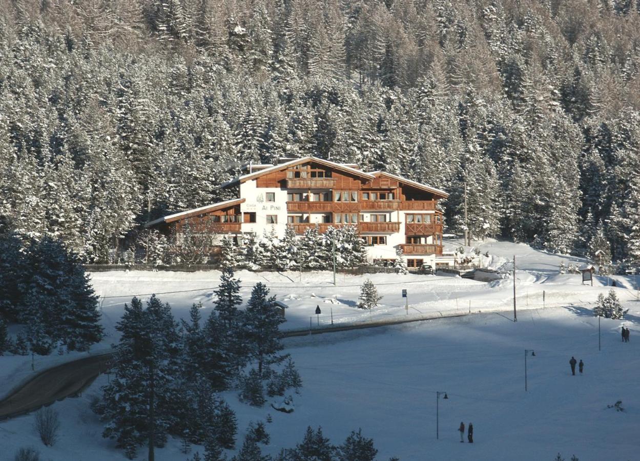 Hotel Ciasa Ai Pini Сан-Кассиано Экстерьер фото